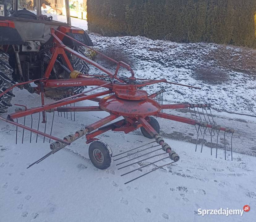 Zgrabiarka karuzelowa Pottinger 321 Pisarzowa