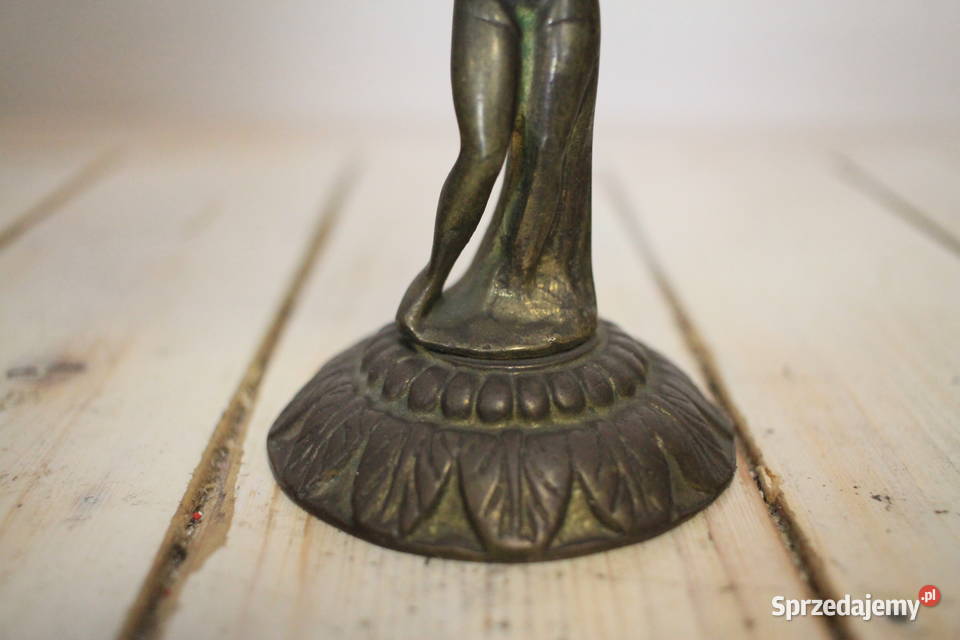 Piękna patera na mosiężnej nodze Pszczyna