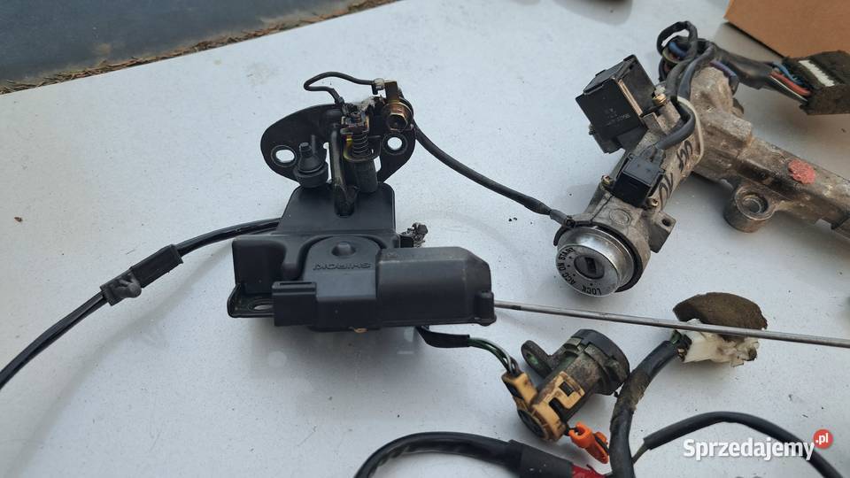 Stacyjka kluczyki wkładki KPL Lexus LS400 UCF10 Częstochowa