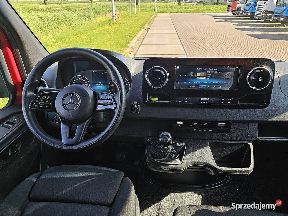 MercedesBenz SPRINTER 515 kontener winda sprzedam