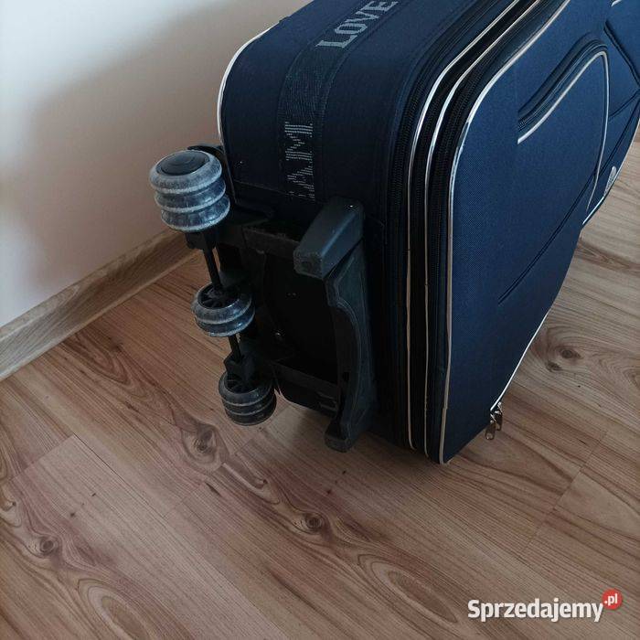 Walizka podróżna Stronie Śląskie sprzedam