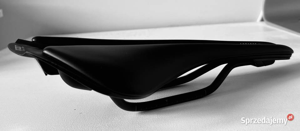 Sprzedam siodełko roweroweszosowe firmy FIZIK Części i akcesoria Wrocław