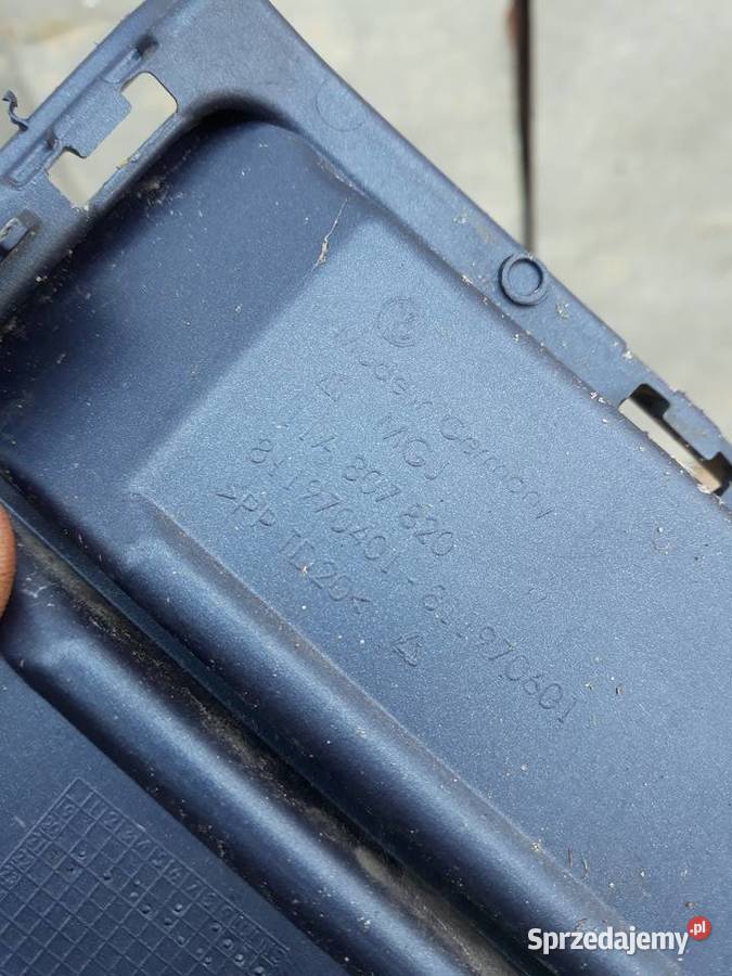 VW ID4 KRATKA PRAWA ZDERZAKA PRZÓD 11A807820 Międzychód