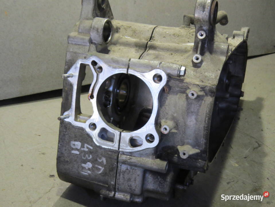 SUZUKI BURGMAN 200 125 16 BLOK SILNIKA KORPUS Gdańsk