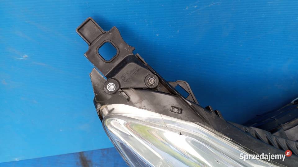 LAMPA REFLEKTOR PRAWY PRZÓD XENON 9689037780 Nowy Tomyśl