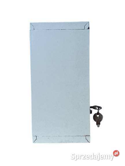 Mała Metalowa Apteczka ze Szklanymi Drzwiczkami Rzeszów