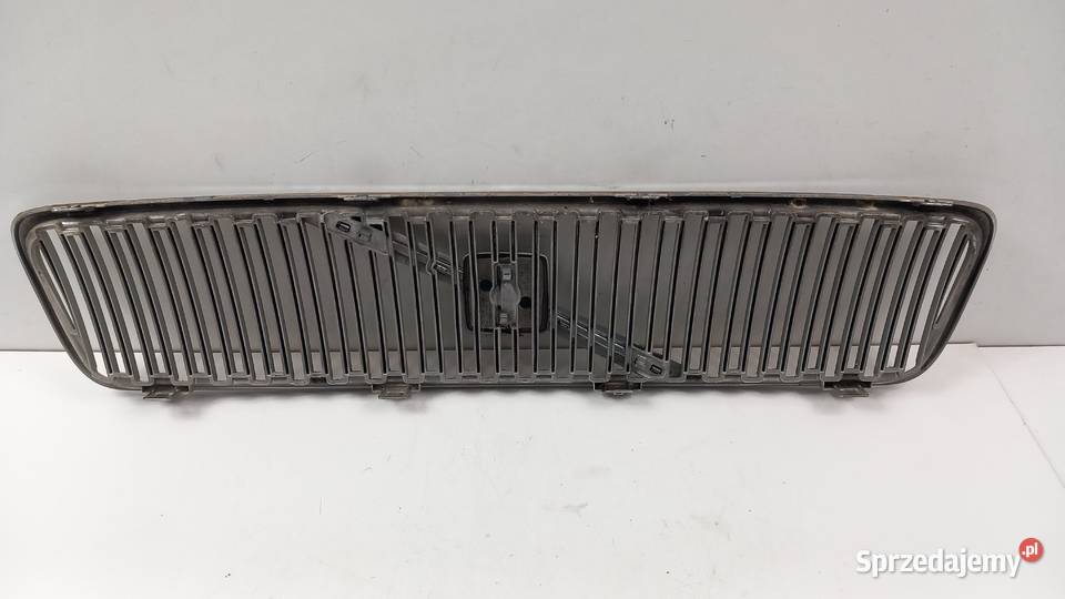 VOLVO S40 V50 II ATRAPA GRILL CHROM osobowe Zbierkowo sprzedam