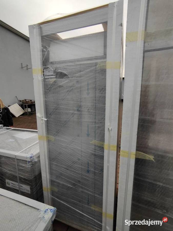 SZAFA CHŁODNICZA PREMIUM DRZWI PRZESZKLONE sprzedam