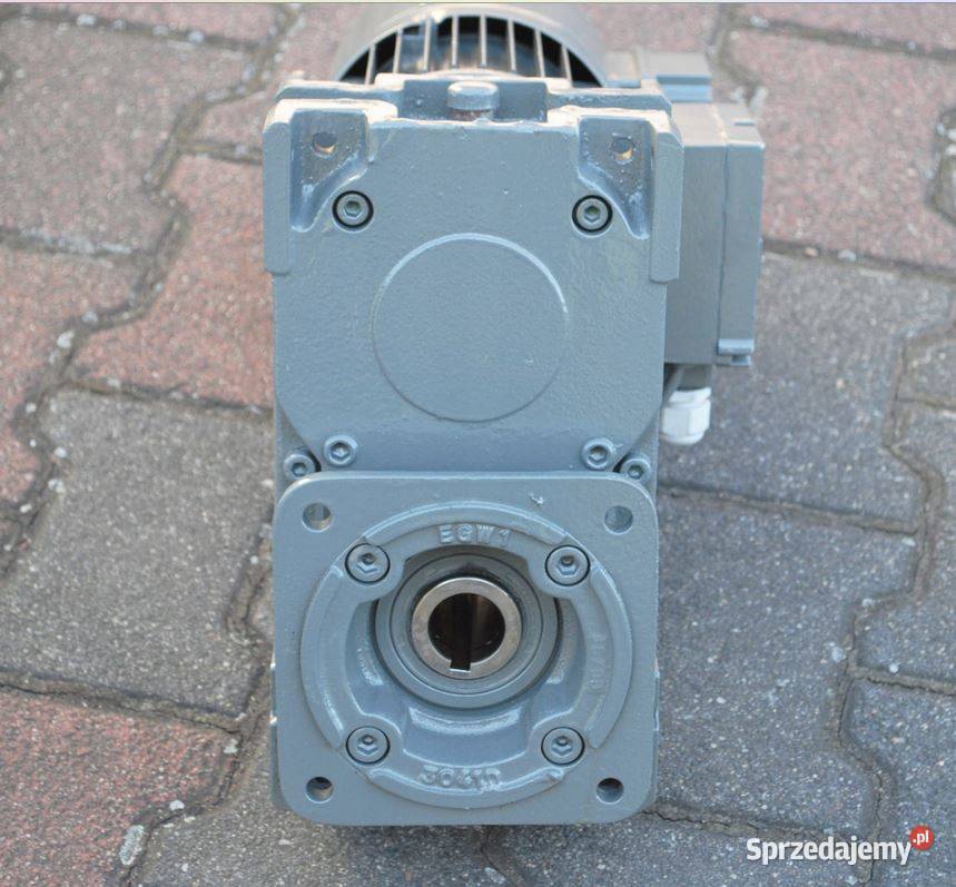 Motoreduktor 055kw 41obrmin obce chłodzenie Kargowa