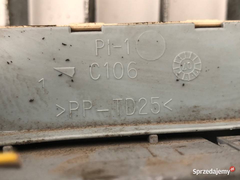 SKRZYNKA BEZPIECZNIKÓW PEUGEOT BOXER I Bus 22 osobowe