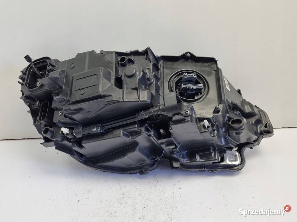 LAMPA PRZEDNIA LEWA Volvo V90 S90 lewy przód Rudka sprzedam