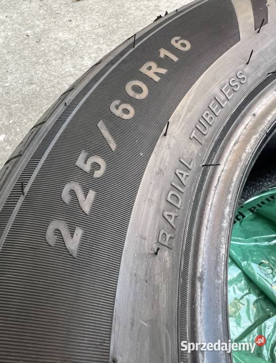 Opony 2 x Sailun nowe 2 x Arivo Dęblin sprzedam