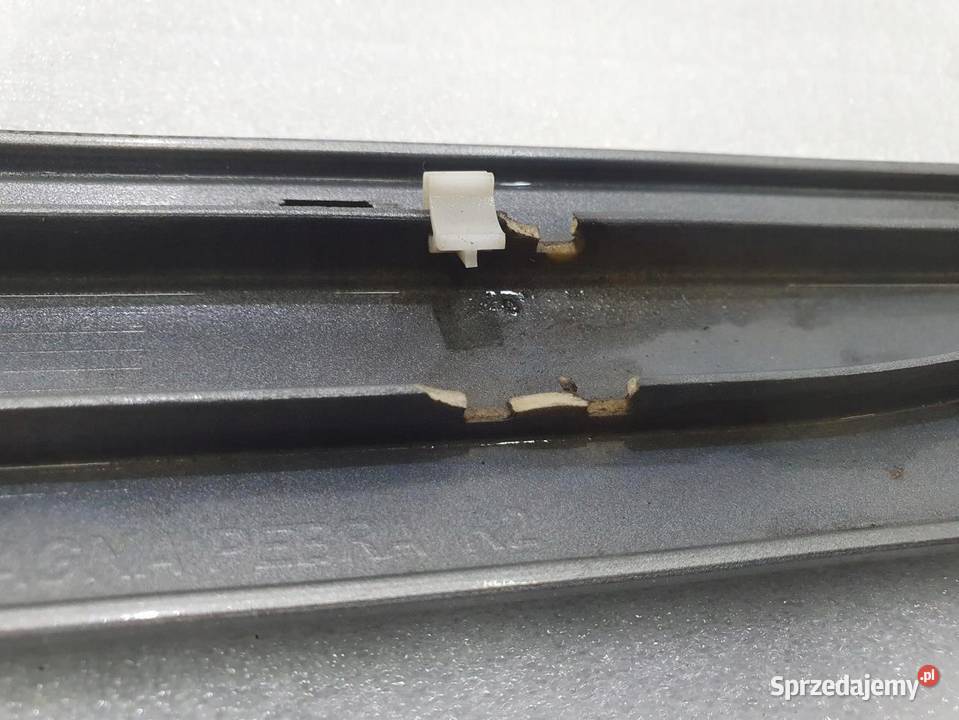 LISTWA DRZWI PRAWA TYŁ MERCEDES W203 2036905262 sprzedam