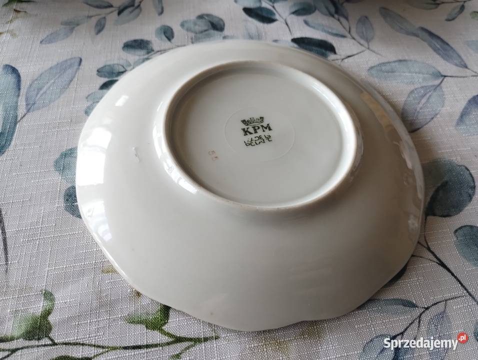 PRL talerzyki deserowe róża KPM porcelana 5 Talerze i talerzyki łódzkie Łódź