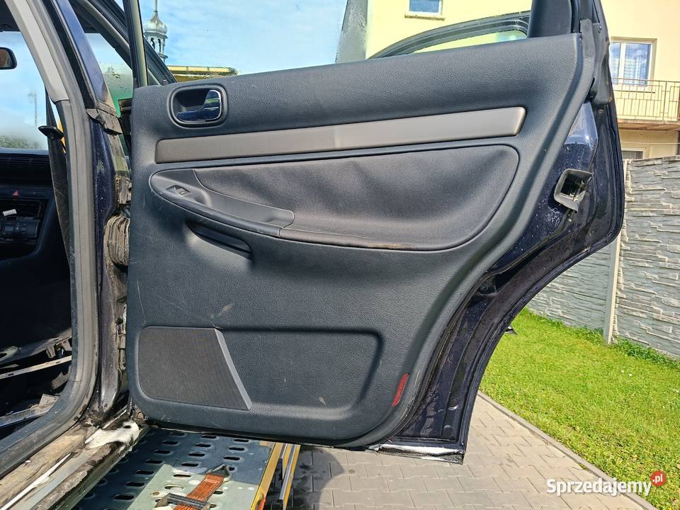 Boczki Tapicerki Komplet 4 szyb Audi A4 B5 a36