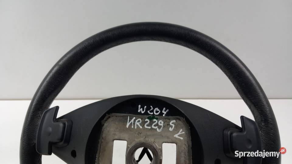 MERCEDES W204 KIEROWNICA SKÓRA ŁOPATKI Zbierkowo