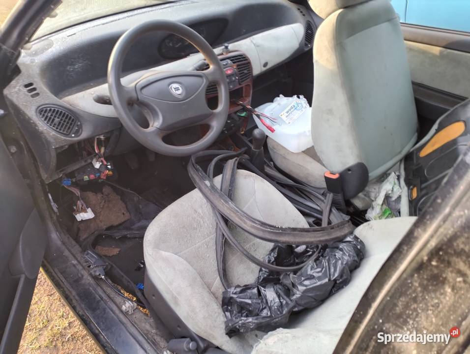 3 mazda 626 cinkoczento Lancia manualna Pilica