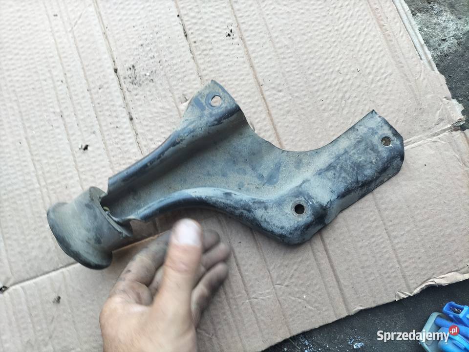 AUDI 80 90 B3 B4 ŁAPA PODUSZKA PODPORA SILNIKA Kamień-Kolonia sprzedam