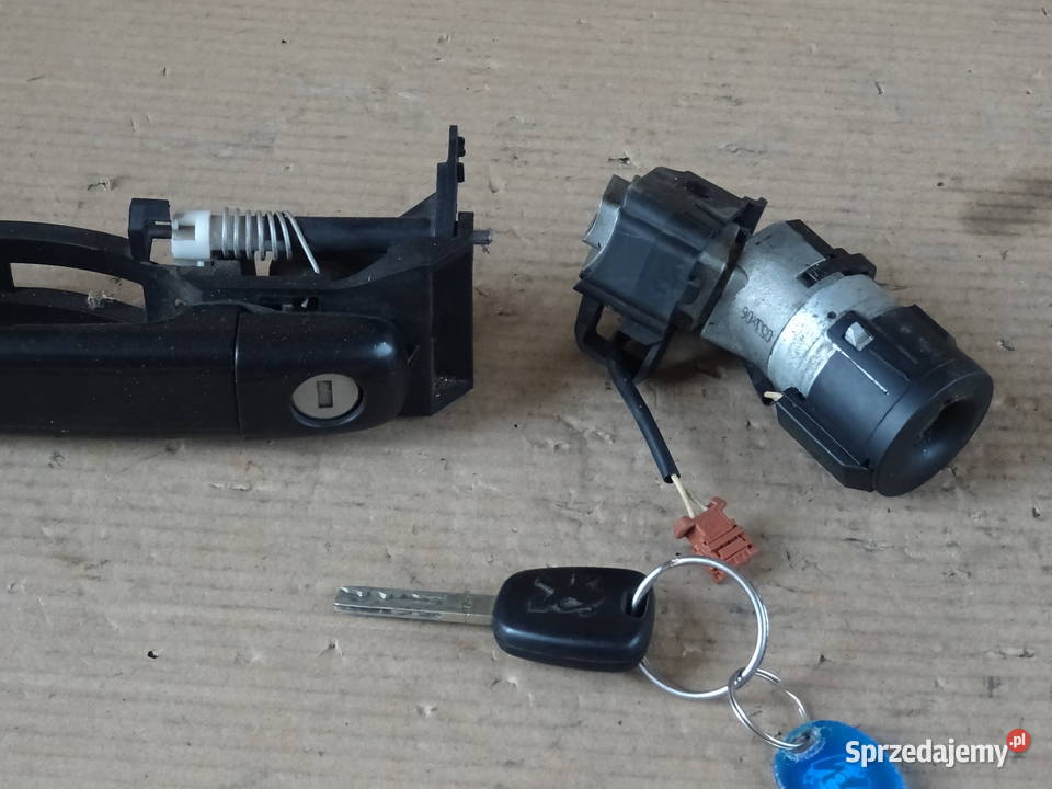 Stacyjka 36353100 kluczyk wkładka drzwi korek sprzedam