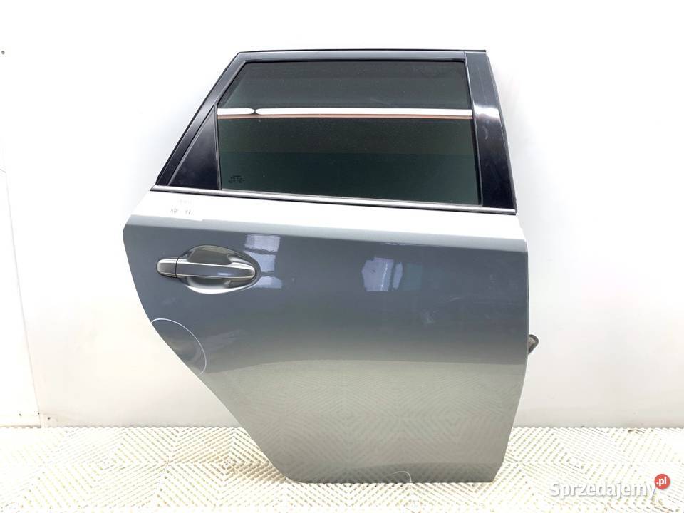 DRZWI PRAWY TYŁ TOYOTA AURIS II Kombi 1318 Grey podkarpackie