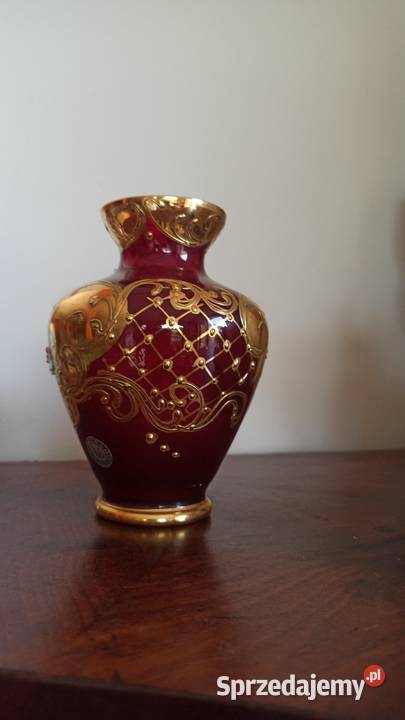 Wazon kielich czerwone szkłoMurano Glass Porcelana i szkło pomorskie sprzedam