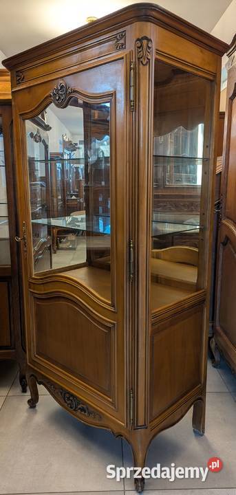 Piękna witrynaserwantka ludwikowska orzechsklep Dąbrowa Górnicza sprzedam