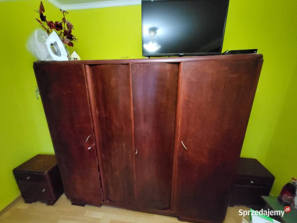 Stare Meble szafa toaletka stół 6 krzeseł plus 2 Kalisz