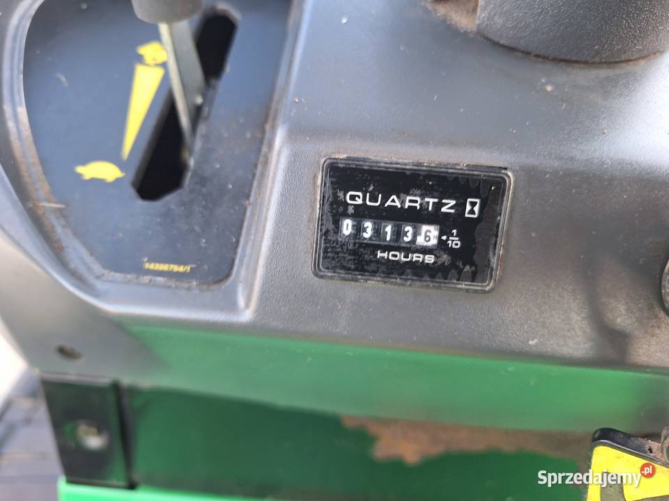 Traktorek verts castel garden