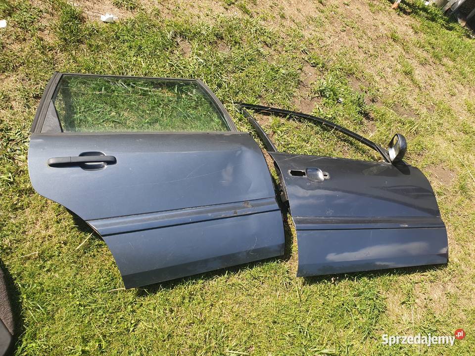 Drzwi prawe Volkswagen Passat B4 LK7Y Rok produkcji 1995 Kraków
