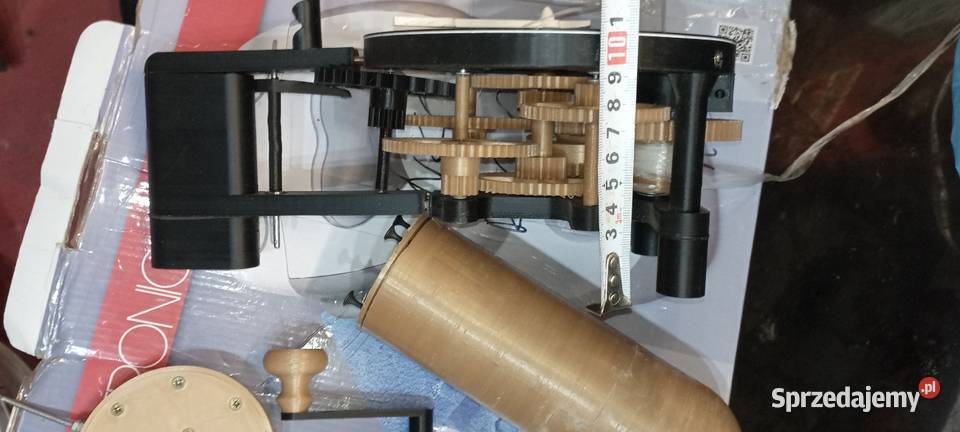 Zegar ścienny z wagą szkieletor plastik lubuskie Żary sprzedam