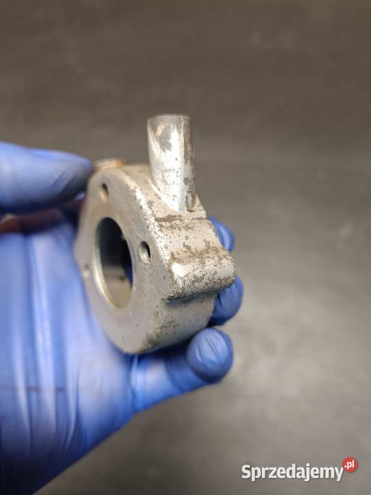 Gniazdo mocowanie obudowa zawór wydechowy części Gołaczewy sprzedam