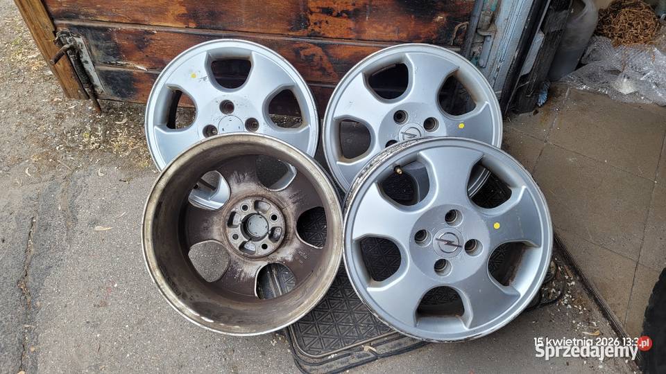 Felgi alu 15 4x100 komplet Lublin