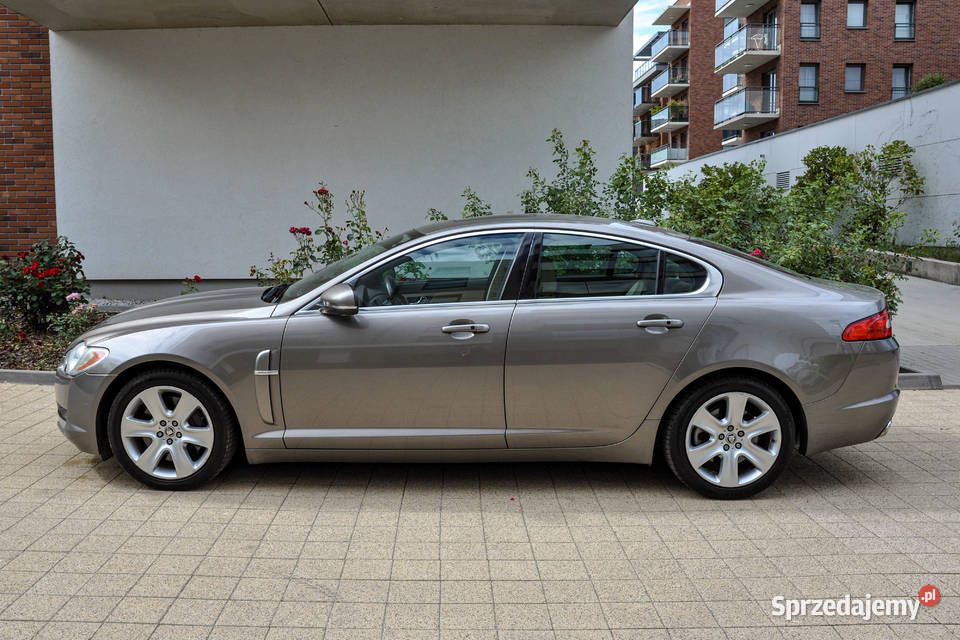 Jaguar XF 30d 275 2010 r Automat Skóry XF Wrocław