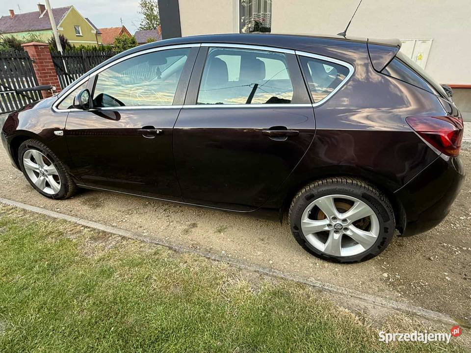 Opel Astra j Żmigród