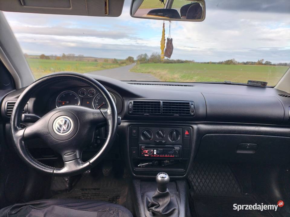 Passat 19 TDI Avb klima hak sprawny Wołów