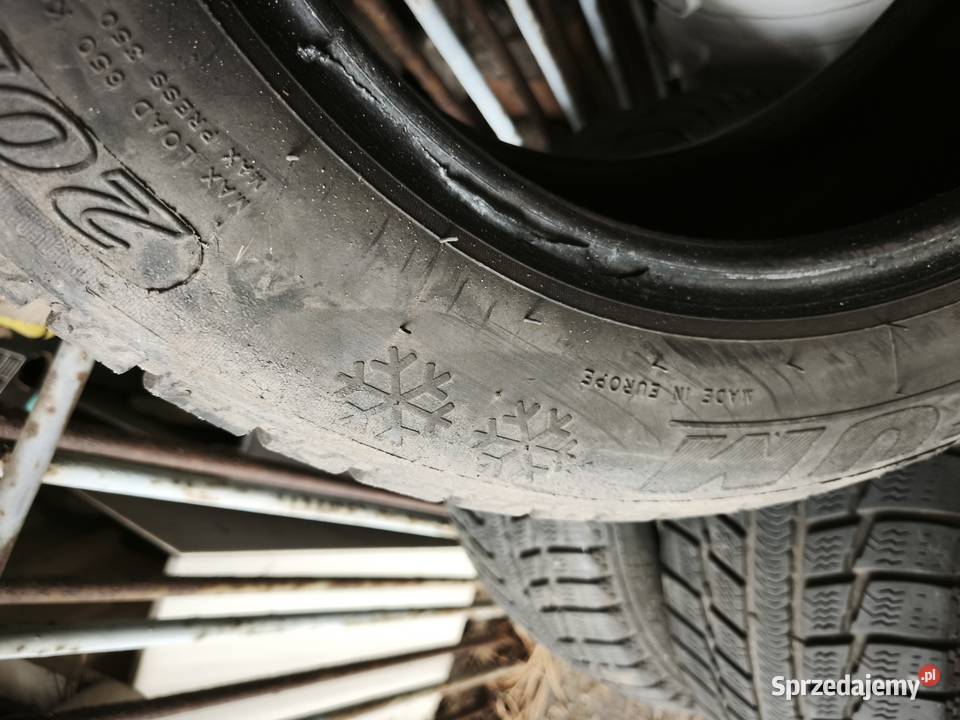 Opony zimowe 205 60 16 Samochodowe śląskie