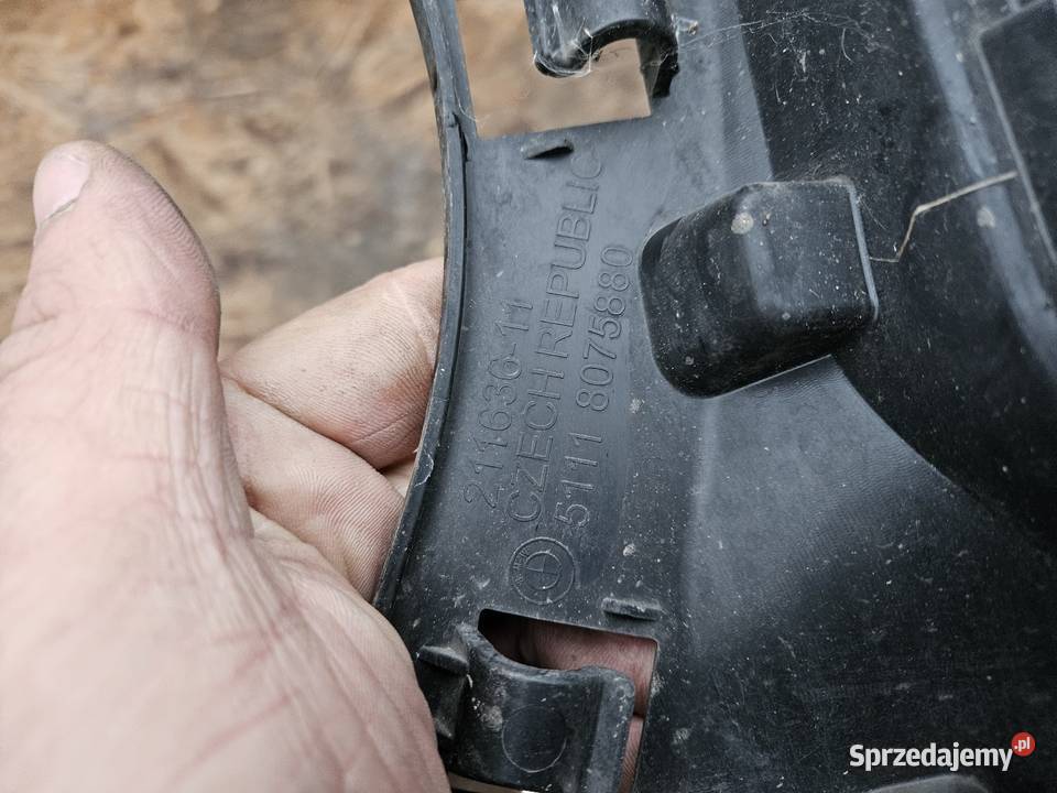 BMW X1 F48 LIFT LCI MPAKIET ŚLIZG PRAWY ZDERZAKA osobowe wielkopolskie
