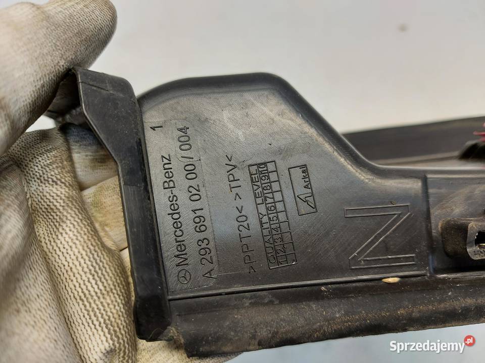 Mercedes EQC 400 W293 OSŁONA OCIEKACZ LAMPY osobowe