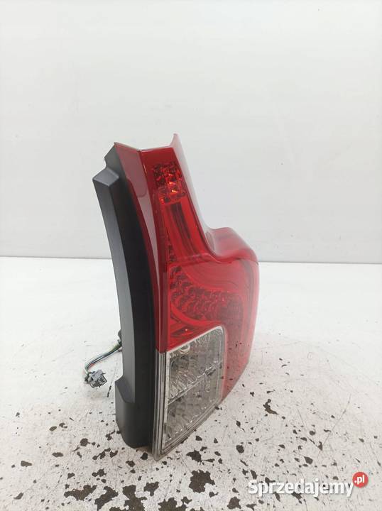 LAMPA TYŁ PRAWA LIFT LED Volvo XC 90 I 20022014