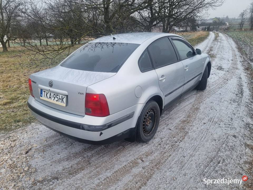 Passat b5 19 TDI 415000km świętokrzyskie