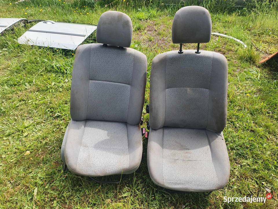 Fotel lewy prawy dacia Logan I 0412 Rok produkcji 2005 sprzedam