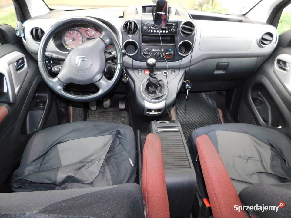 Syndyk sprzeda Citroen Berlingo z 2011r benzyna warmińsko-mazurskie Pisz