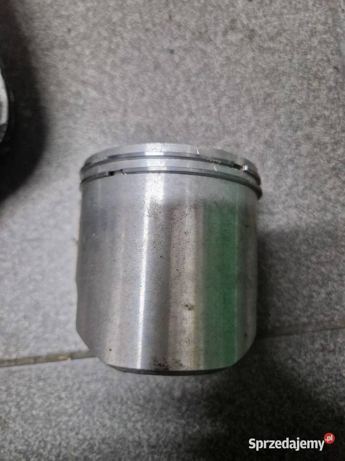 Cylinder głowica tłok Cz 380 cross 514 motocross podlaskie Białystok sprzedam