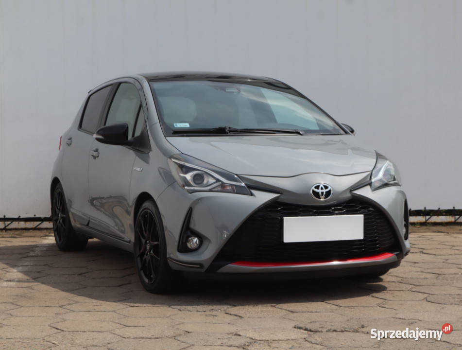Toyota Yaris 15 Hybrid Yaris Łódź