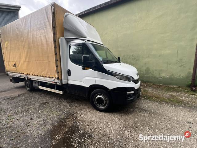 Iveco daily 30 plandeka skrzynka z windą Pozostałe