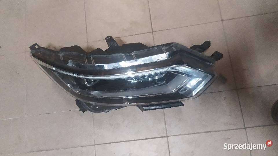 Lampa prawa full LED Qashqai j11 lift sprzedam