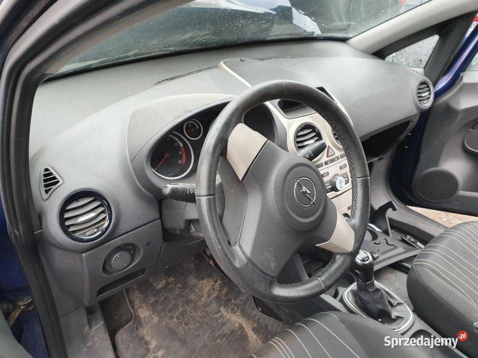 DESKA KOKPIT OPEL CORSA D osobowe kujawsko-pomorskie Lipno