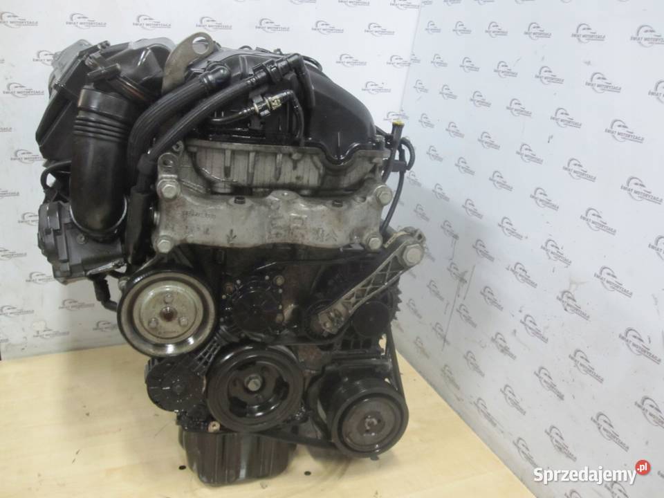 Peugeot 308 14 VTI 8F01 10FGAX silnik kompletny osobowe świętokrzyskie Kielce