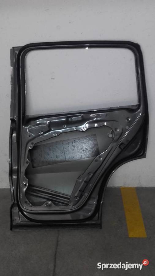 Drzwi tylne prawe vw Tiguan 5N używane