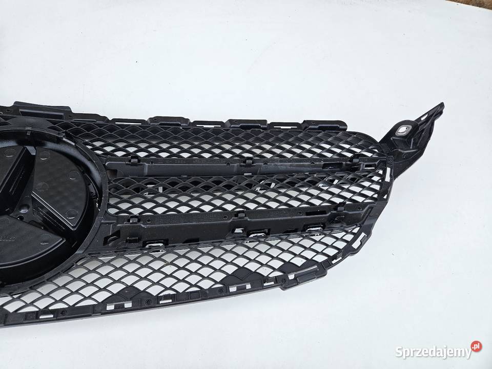 MERCEDES W205 1418 GRILL ATRAPA ZDERZAKA PRZÓD wielkopolskie Międzychód sprzedam